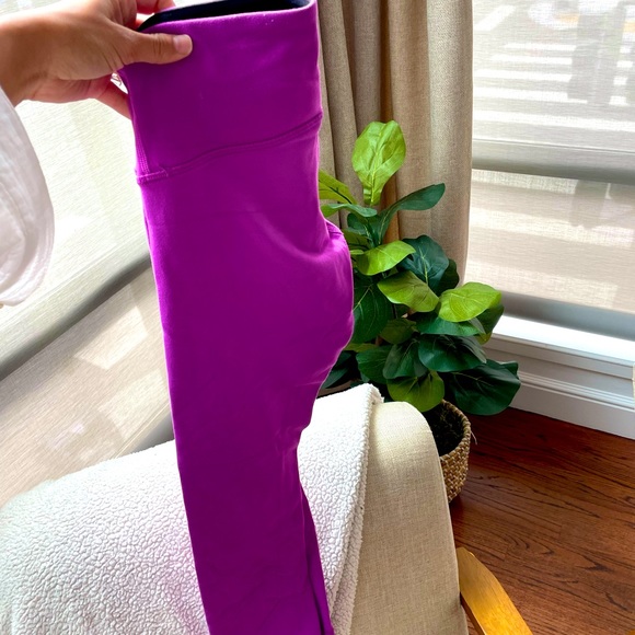 Reversible pink / black lululemon wunder unders - Picture 2 of 5